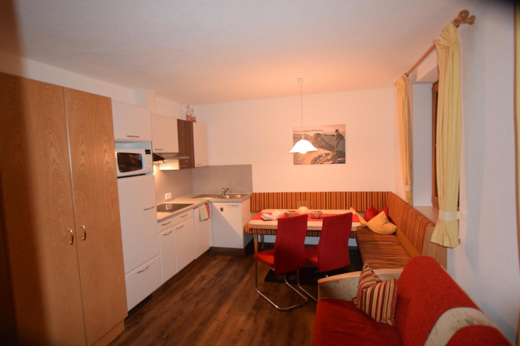 Sonnschein Apartment *
